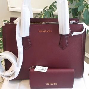 💥NeW! Michael Kors LG Hope Set